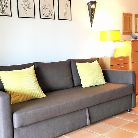 Apartamento T1 em Lagos com piscina e garagem Exterior foto