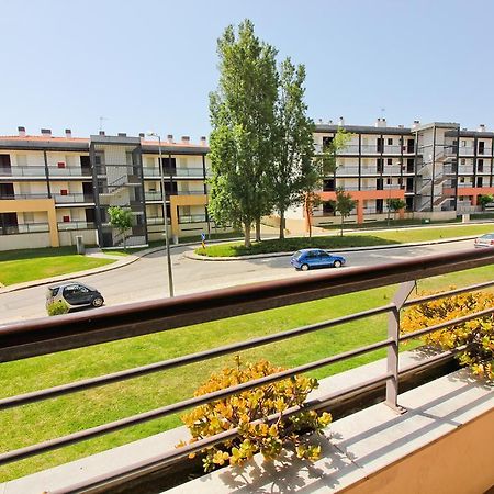 Apartamento T1 em Lagos com piscina e garagem Exterior foto
